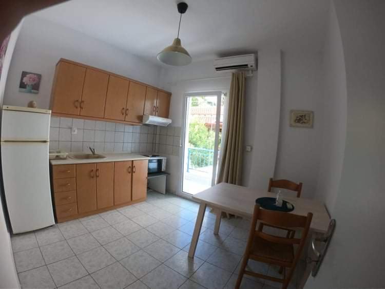 Magdalinos Apartments Nea Skioni Buitenkant foto